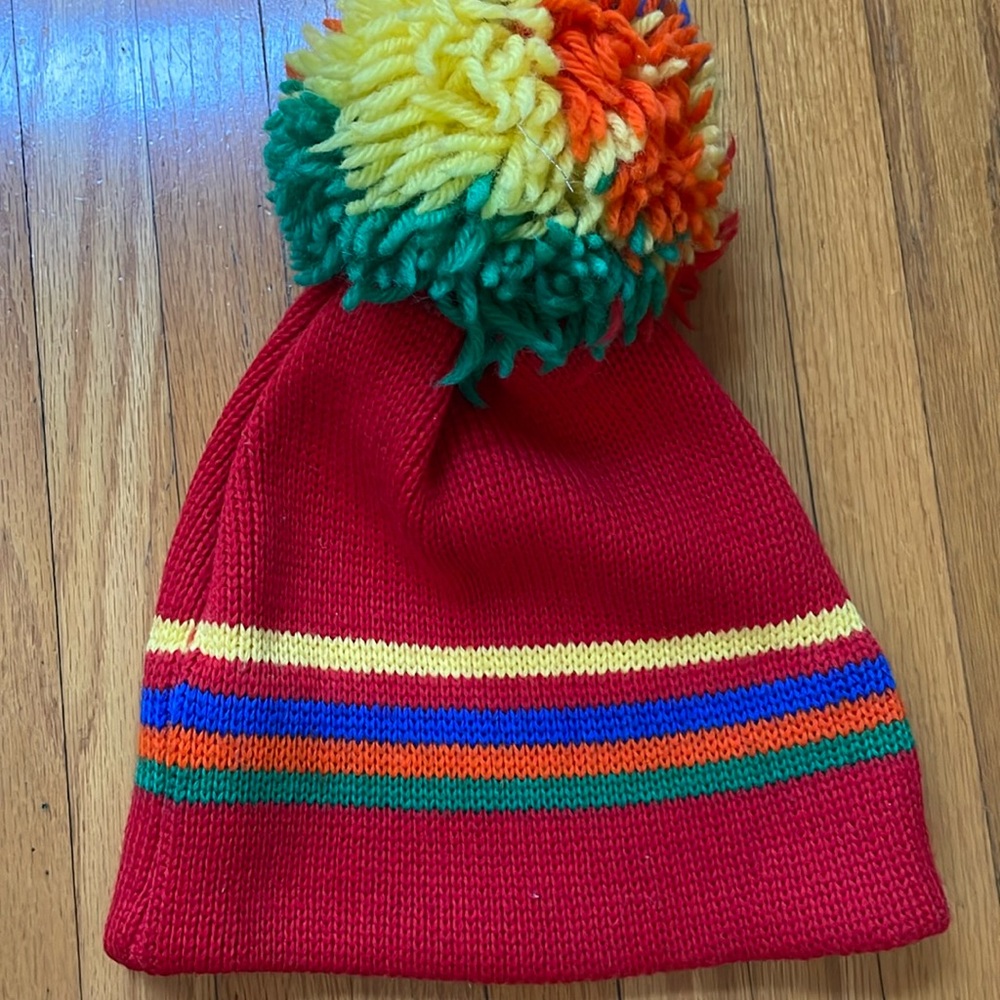 VINTAGE SMILEY HATS BEANIE WITH POM POM OS